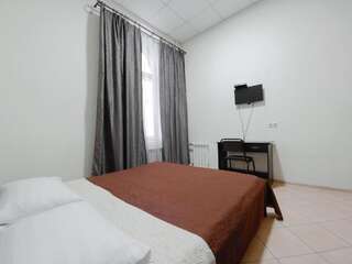 Отель Mini hotel Non-Stop Киев Семейный номер Делюкс-2